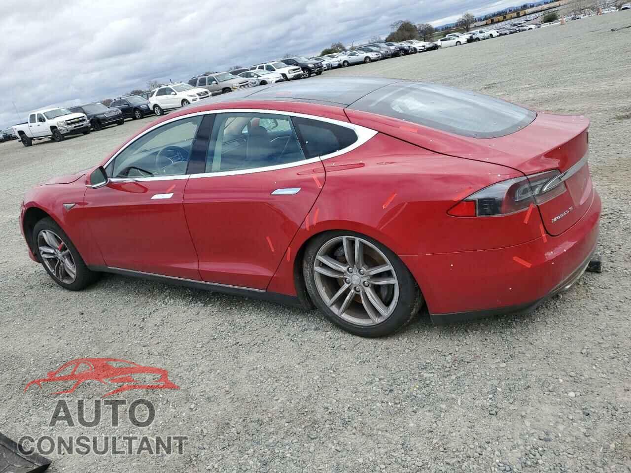 TESLA MODEL S 2013 - 5YJSA1CNXDFP14695
