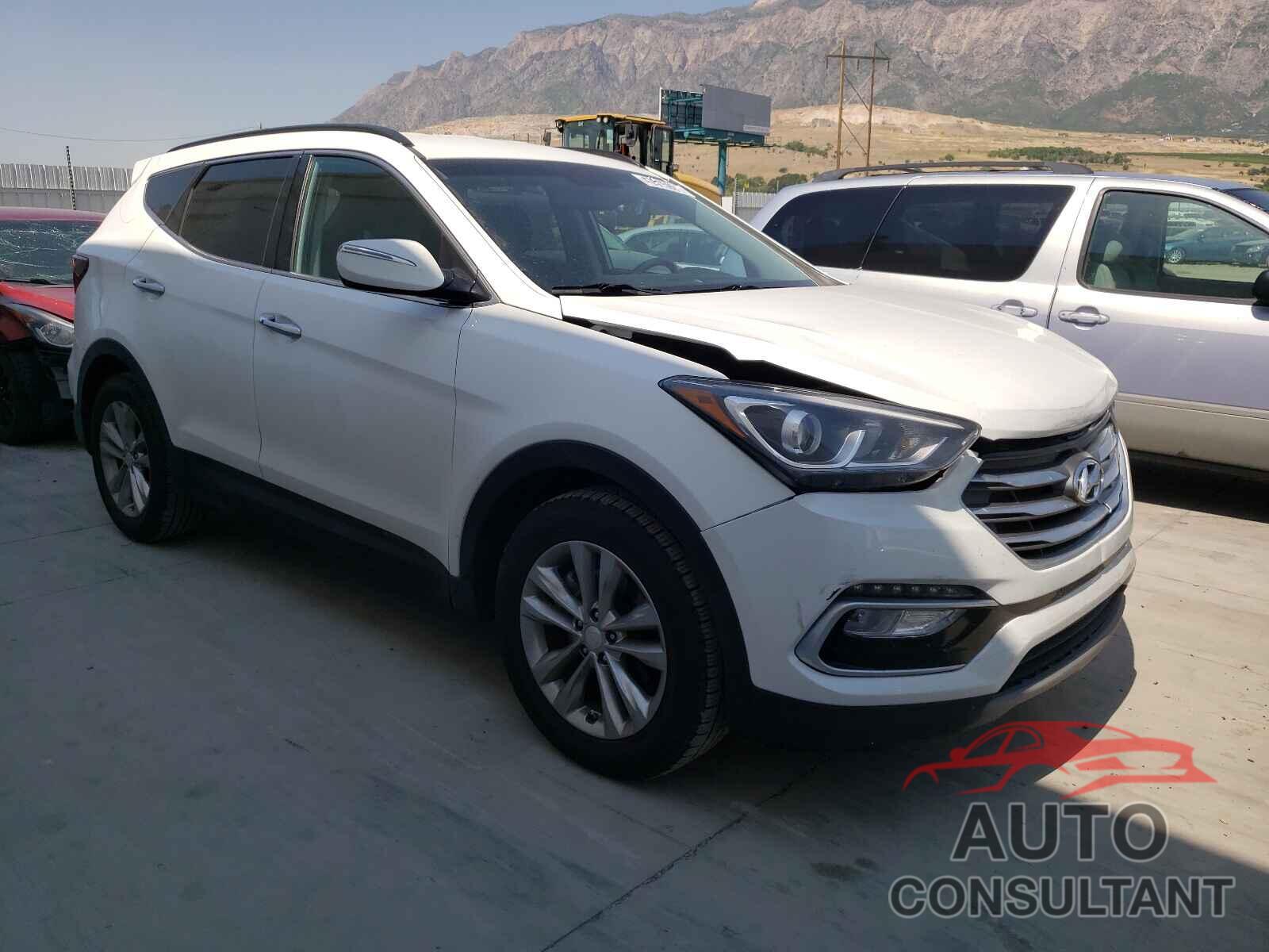 HYUNDAI SANTA FE 2018 - 5NMZUDLA5JH105738