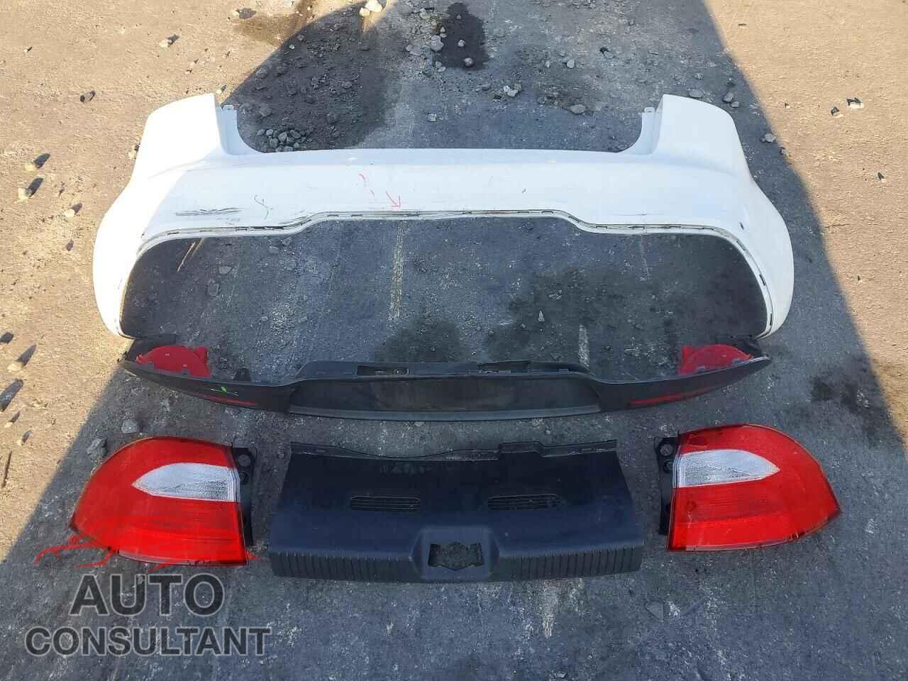 KIA RIO 2013 - KNADN5A36D6156729