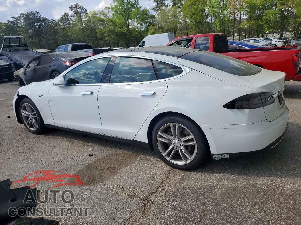 TESLA MODEL S 2013 - 5YJSA1CP5DFP16680
