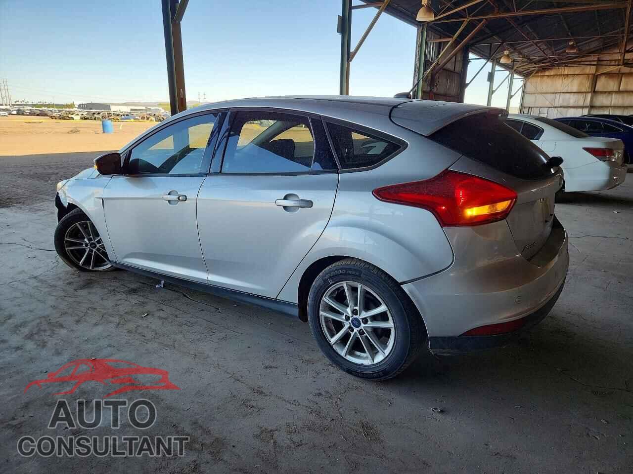 FORD FOCUS 2016 - 1FADP3K28GL364016
