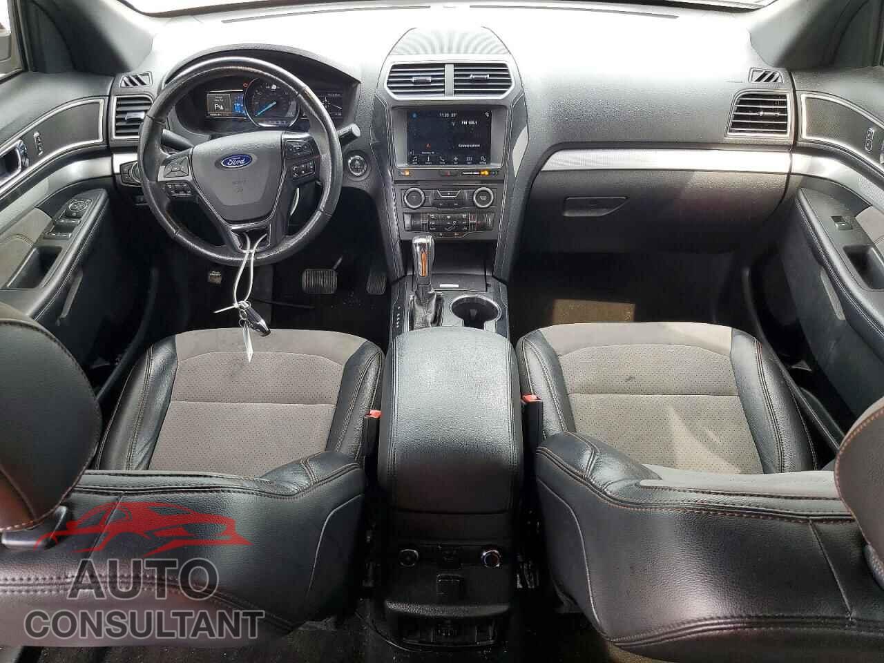 FORD EXPLORER 2017 - 1FM5K8D80HGA09228