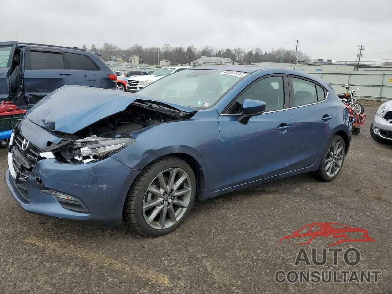 MAZDA 3 2018 - 3MZBN1L32JM268873