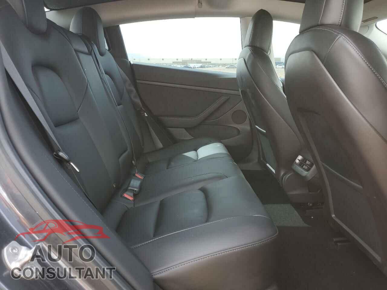 TESLA MODEL 3 2021 - 5YJ3E1EA1MF996003
