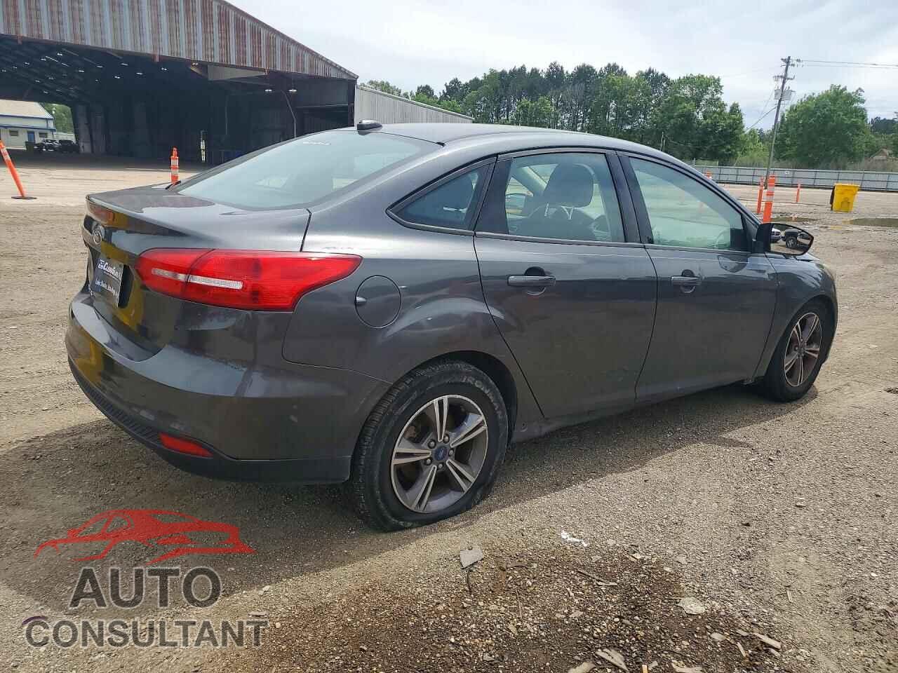 FORD FOCUS 2018 - 1FADP3FE4JL203772