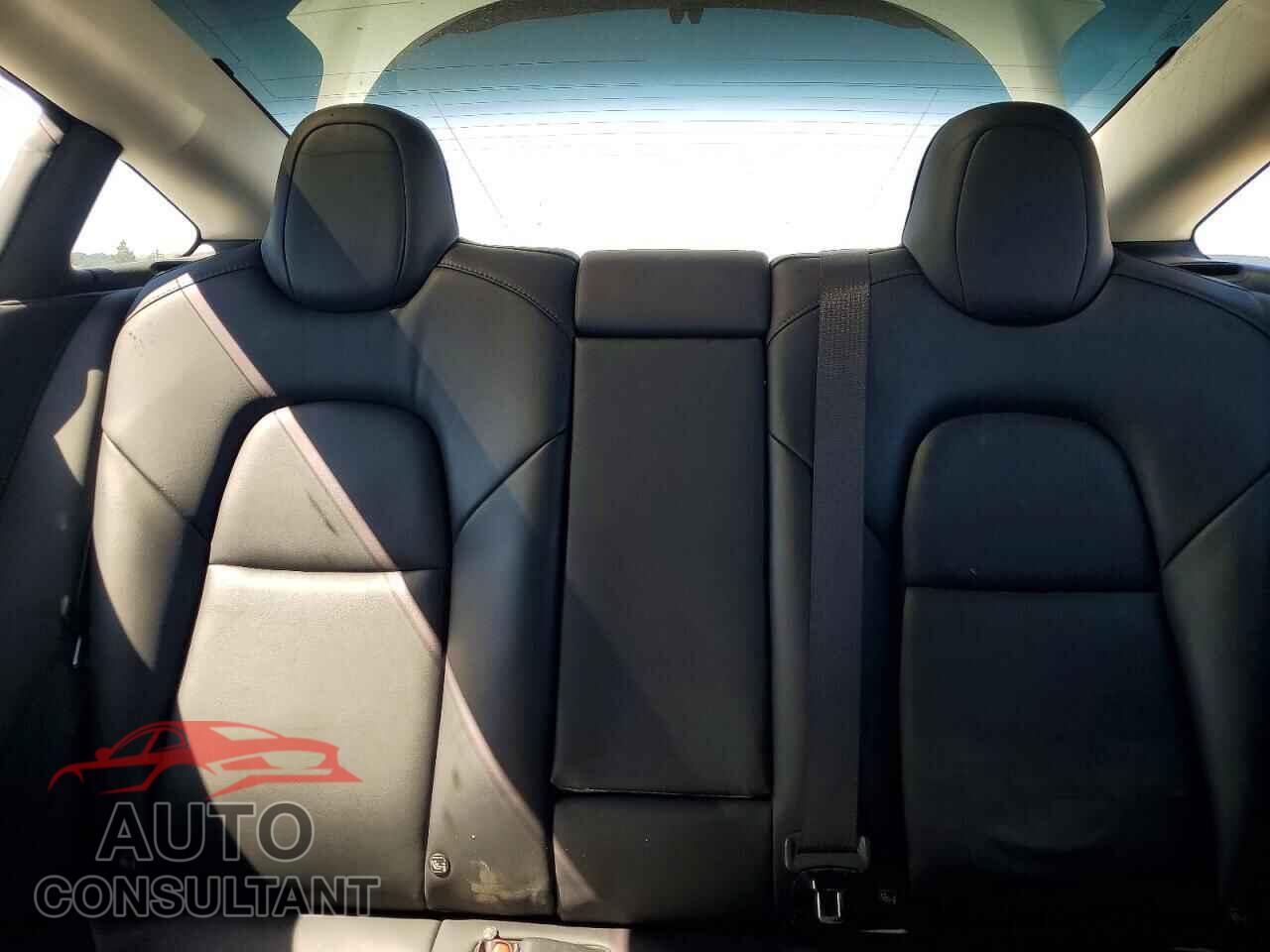 TESLA MODEL 3 2021 - 5YJ3E1EB8MF974511