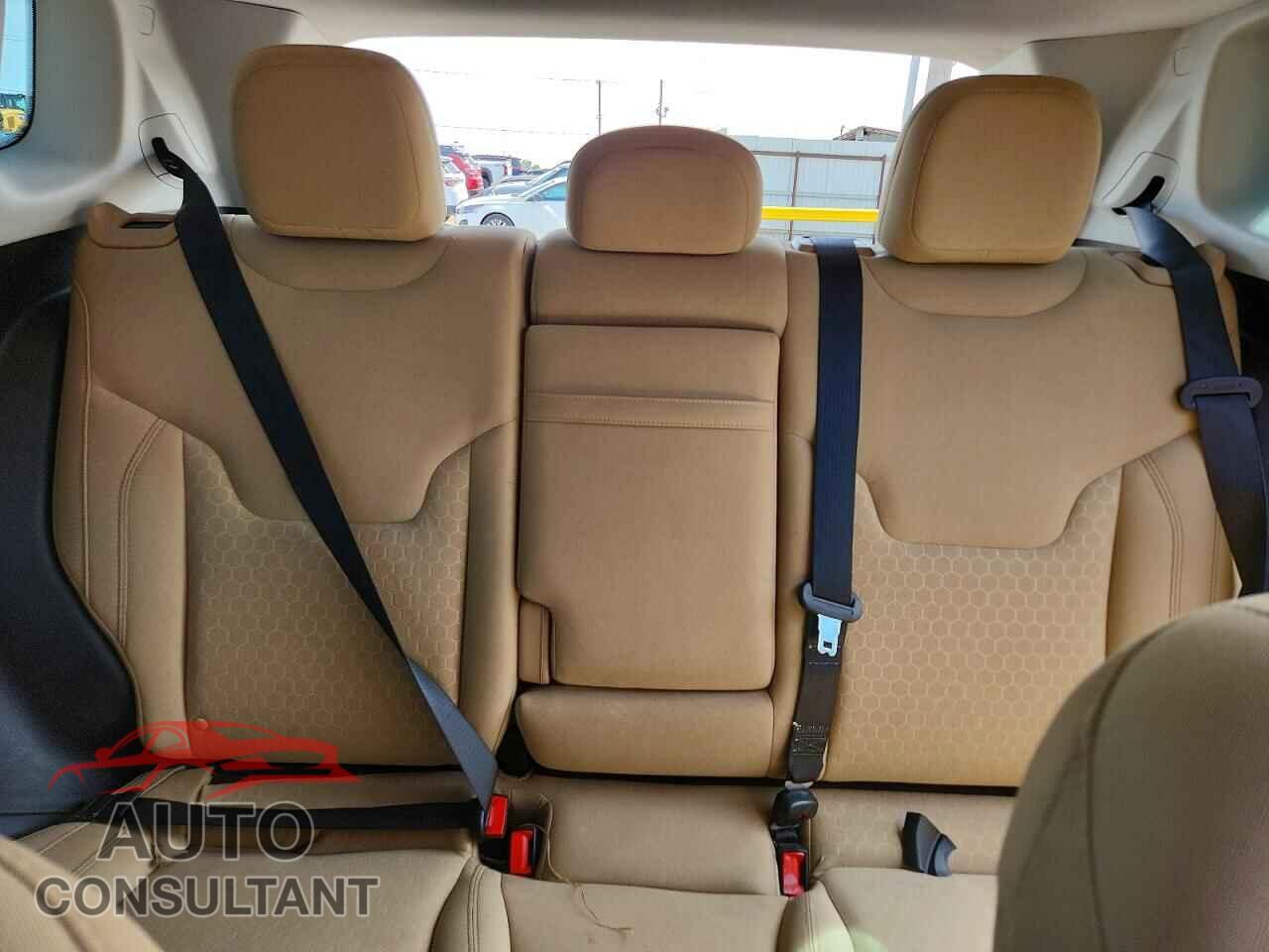 JEEP COMPASS 2019 - 3C4NJCAB0KT652420