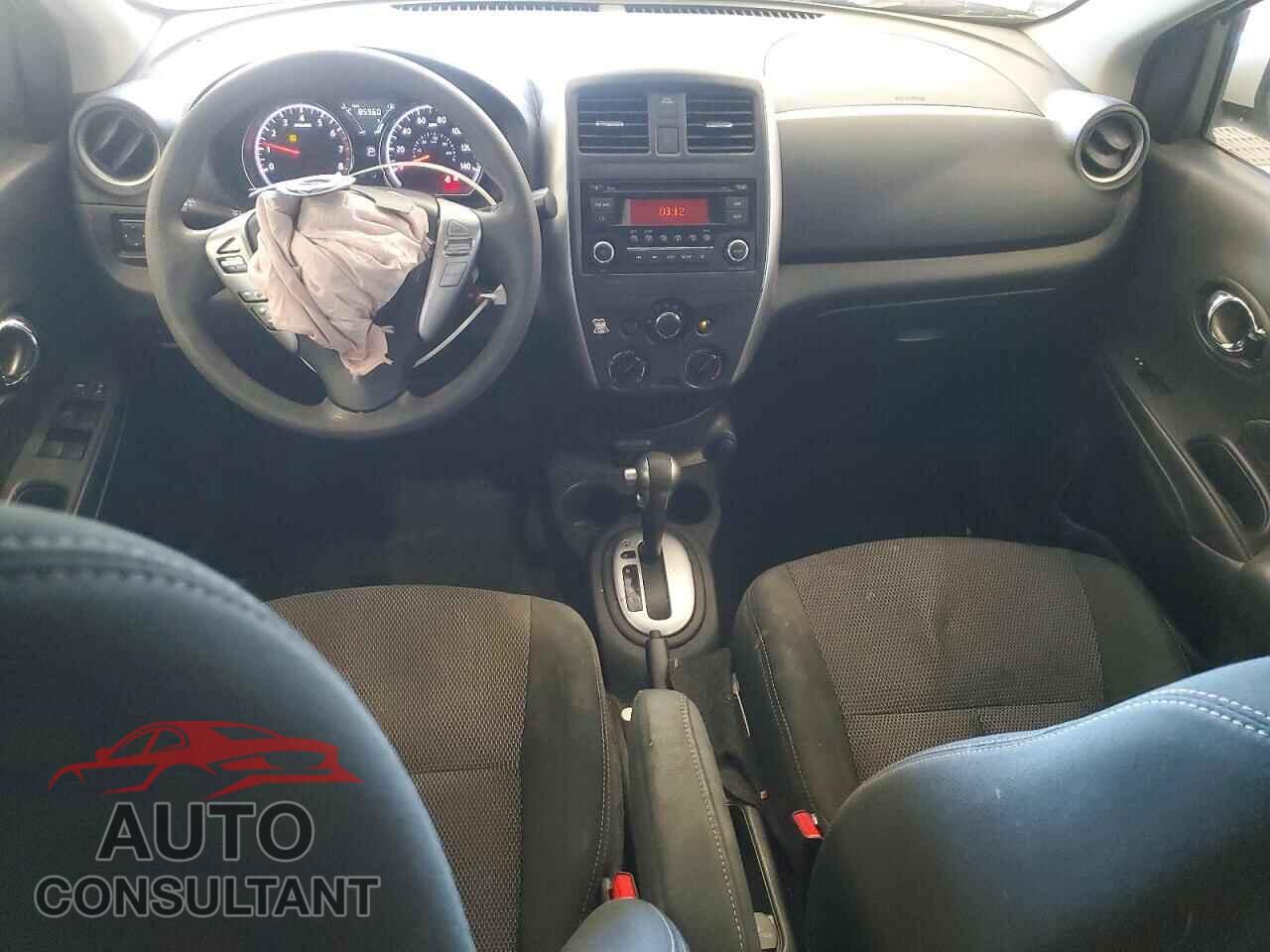 NISSAN VERSA 2017 - 3N1CN7AP3HL895262