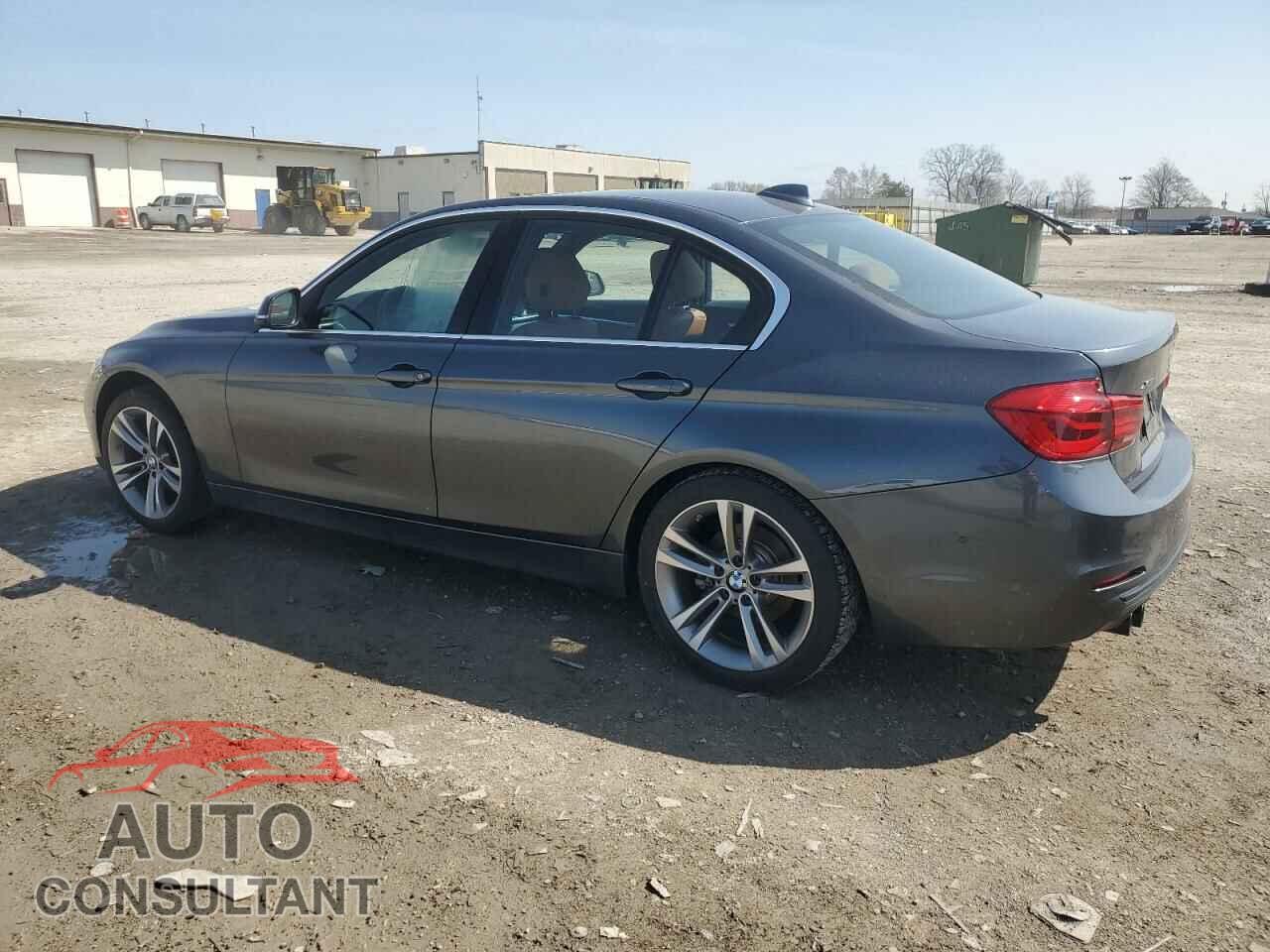 BMW 3 SERIES 2018 - WBA8D9G51JNU67006