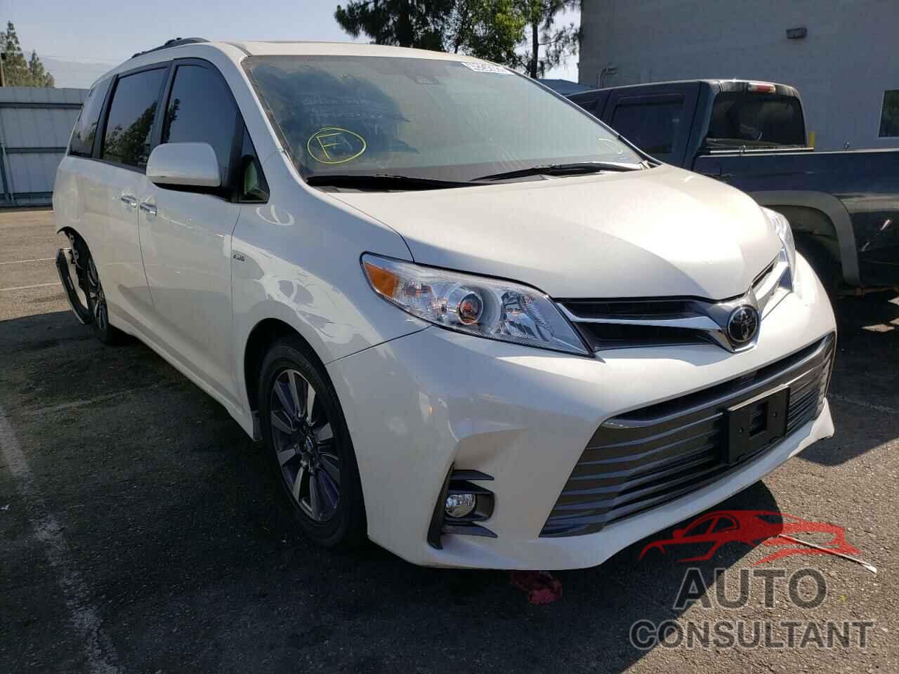 TOYOTA SIENNA 2018 - 5TDDZ3DCXJS195388