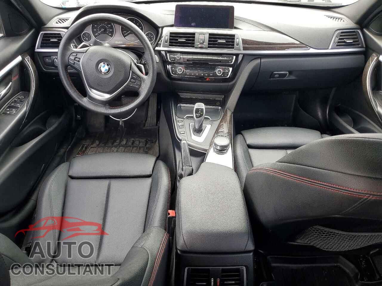 BMW 3 SERIES 2018 - WBA8D9C58JEB35444