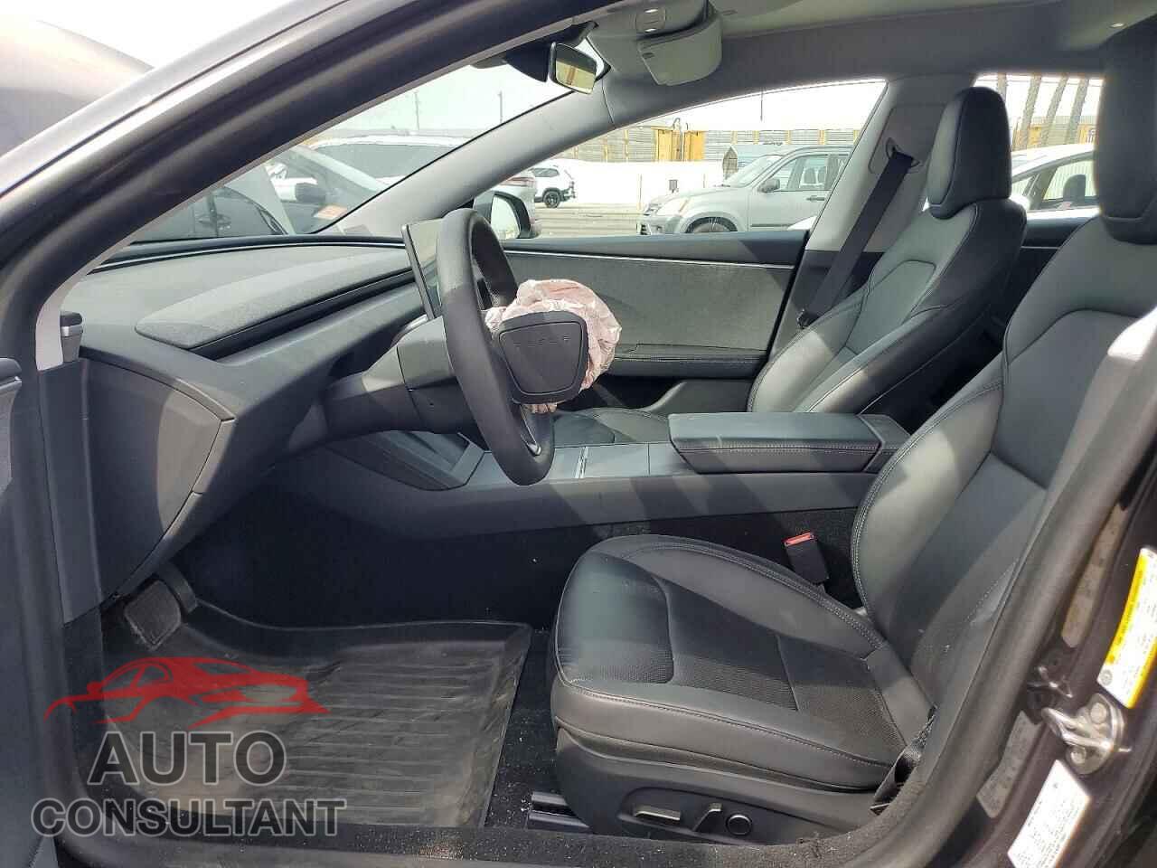 TESLA MODEL 3 2024 - 5YJ3E1EA0RF726865