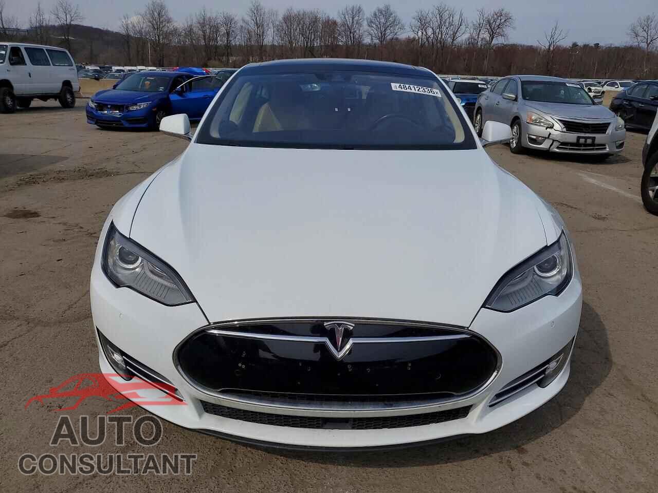 TESLA MODEL S 2015 - 5YJSA1E22FF104814