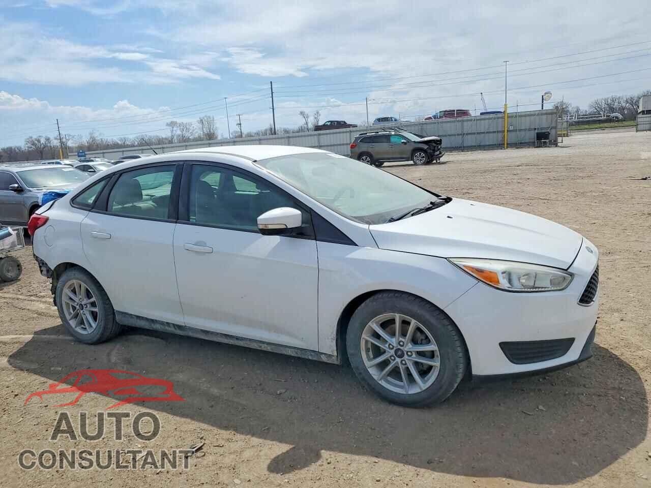 FORD FOCUS 2016 - 1FADP3F26GL269318