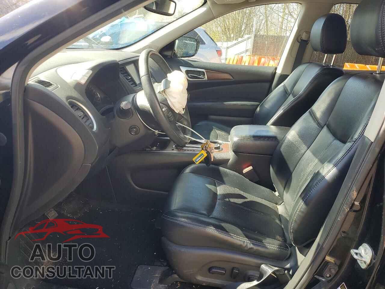 NISSAN PATHFINDER 2017 - 5N1DR2MM0HC651120