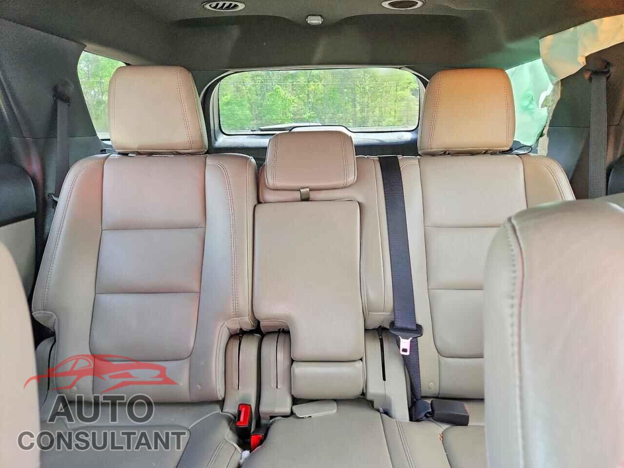 FORD EXPLORER 2013 - 1FM5K7F82DGA55600