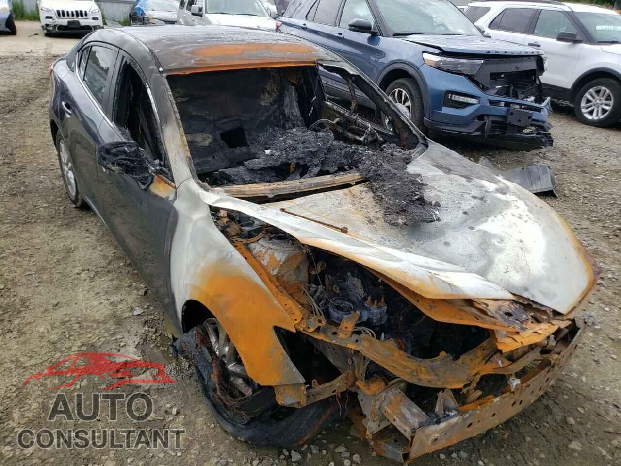MAZDA 3 2018 - 3MZBN1U79JM202502
