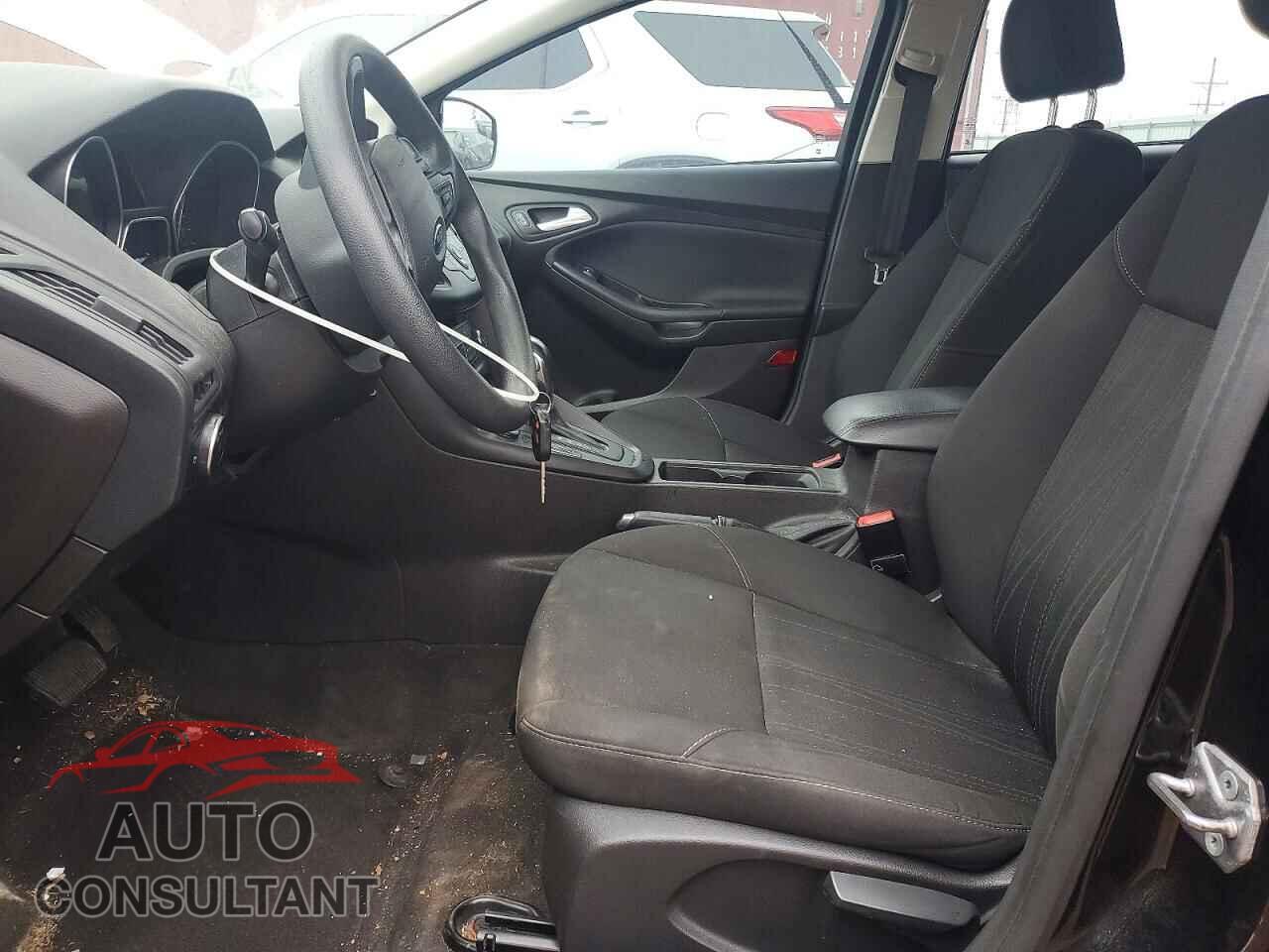FORD FOCUS 2016 - 1FADP3F28GL357612