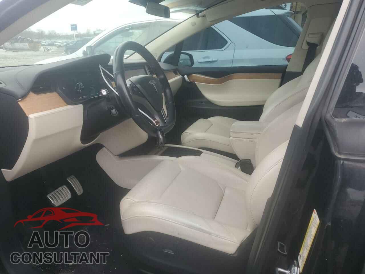 TESLA MODEL X 2018 - 5YJXCBE24JF138350