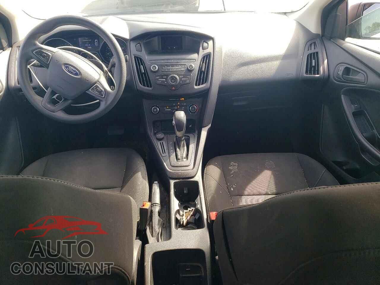 FORD FOCUS 2018 - 1FADP3E23JL201230