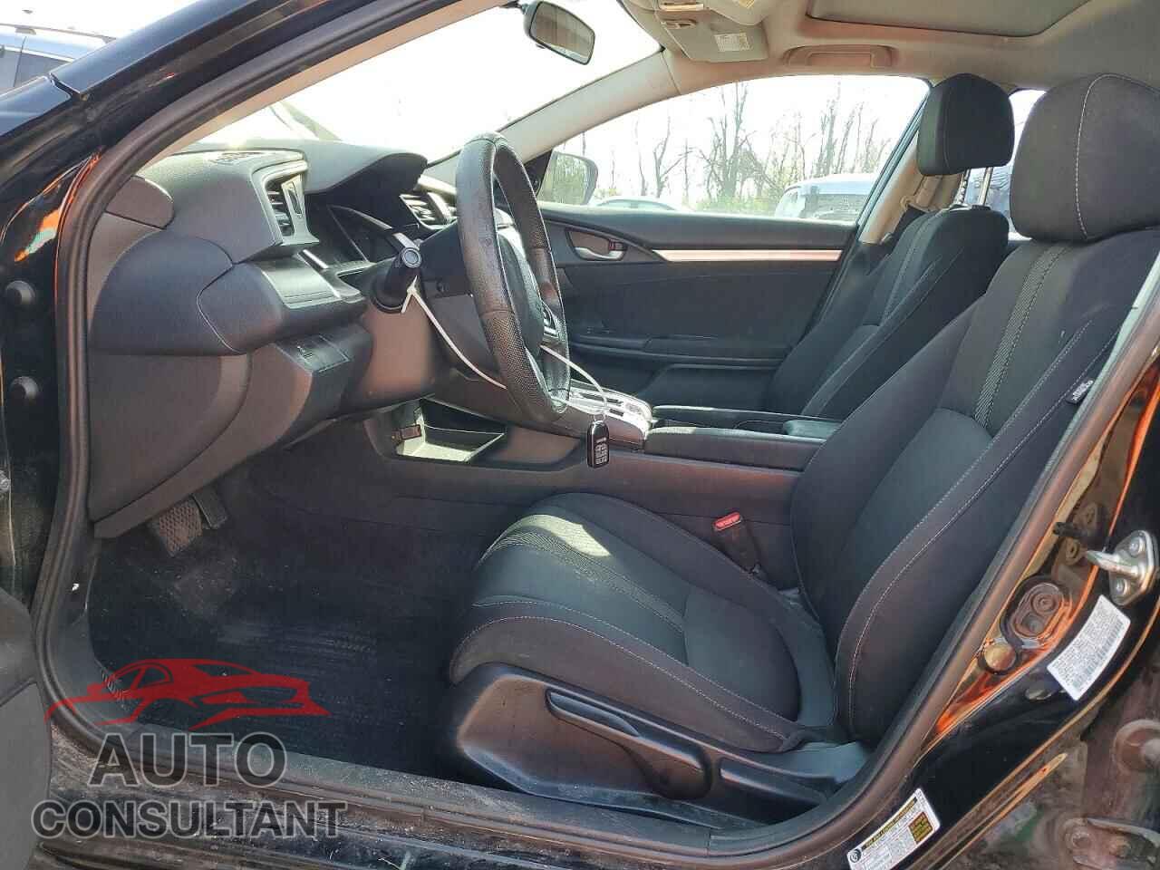 HONDA CIVIC 2017 - 19XFC2F78HE002888