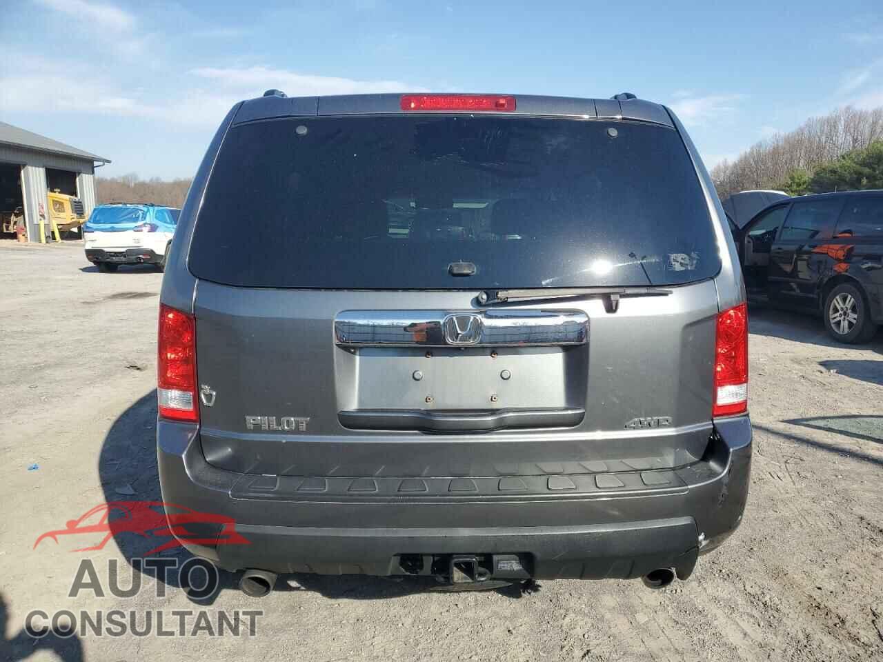 HONDA PILOT 2011 - 5FNYF4H50BB009178