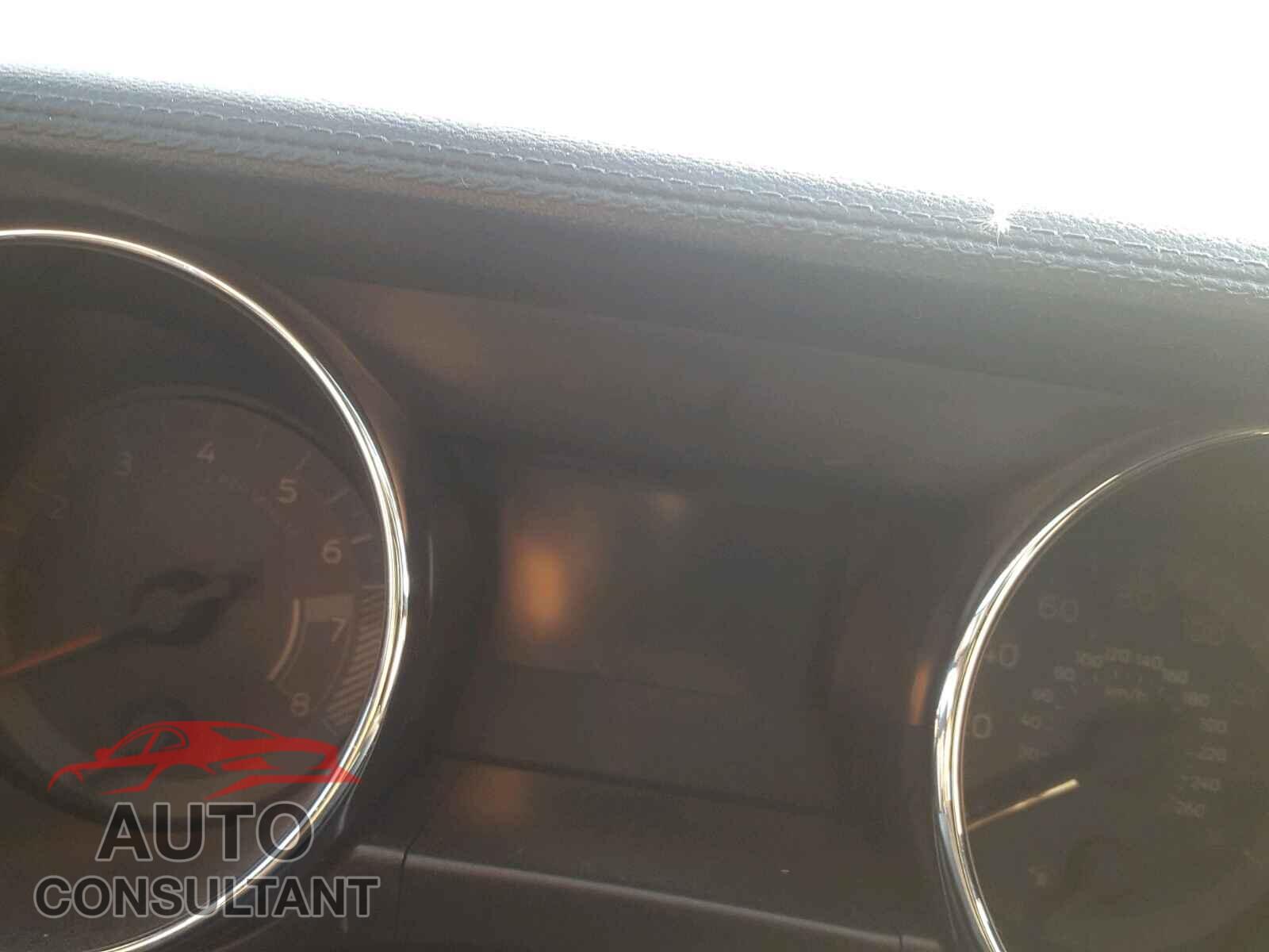 FORD MUSTANG 2016 - 1FA6P8AM6G5270732