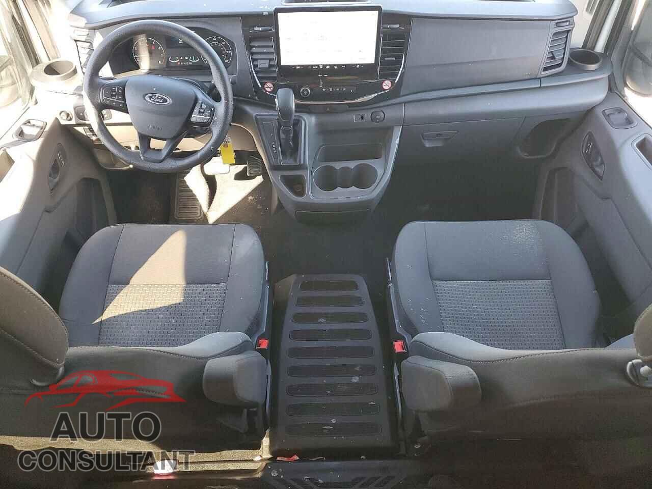FORD TRANSIT 2025 - 1FBAX2C88SKA20182