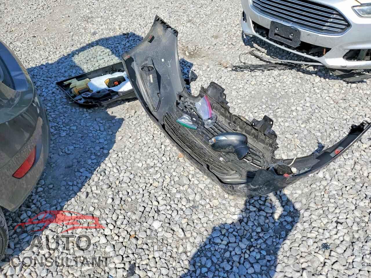 FORD FIESTA 2016 - 3FADP4EJ5GM121089