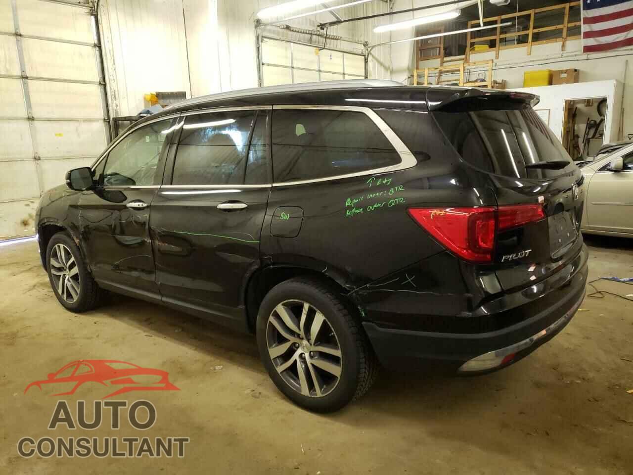HONDA PILOT 2017 - 5FNYF6H92HB096587