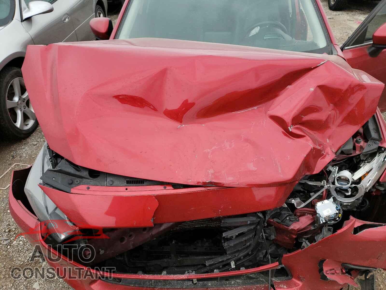 MAZDA 3 2018 - 3MZBN1W30JM186264