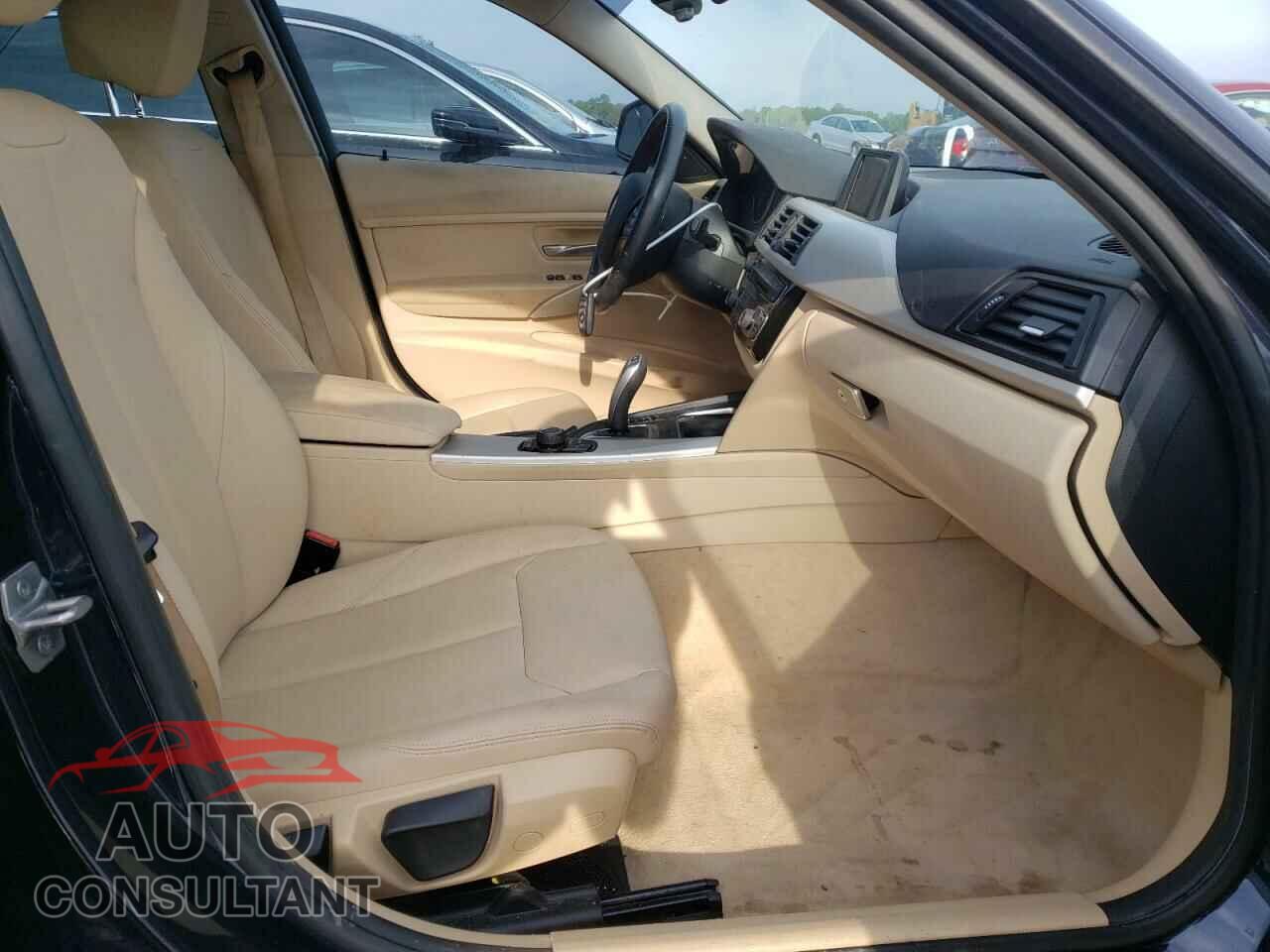 BMW 3 SERIES 2016 - WBA8E1G50GNT35961