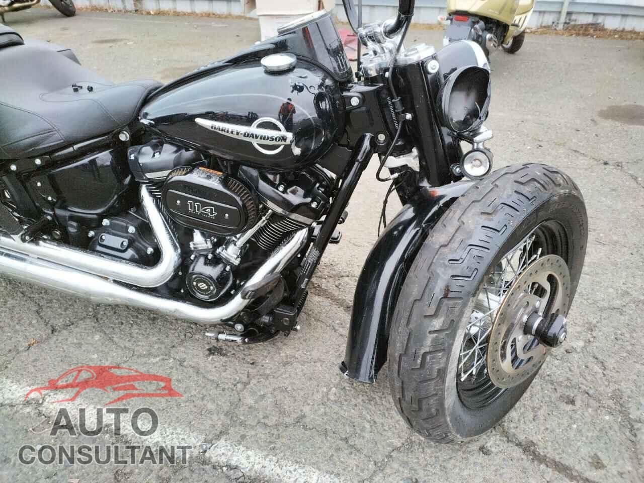 HARLEY-DAVIDSON FLHCS 2019 - 1HD1YBK63KB071886