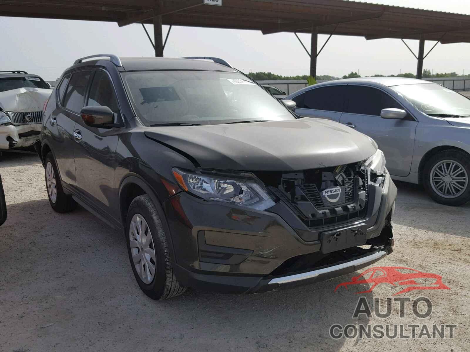 NISSAN ROGUE S 2017 - KNMAT2MTXHP579383