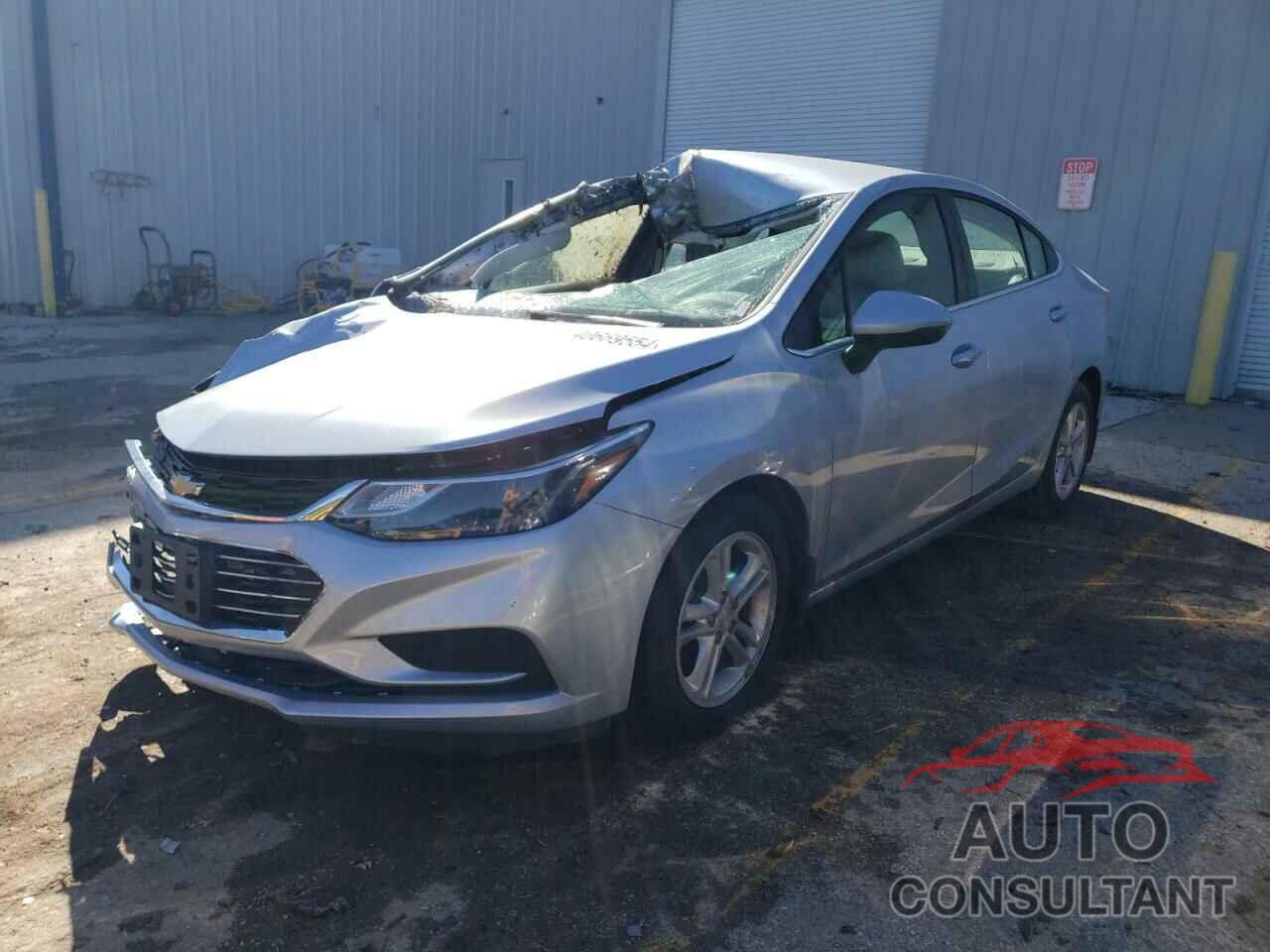 CHEVROLET CRUZE 2018 - 1G1BE5SM6J7214001