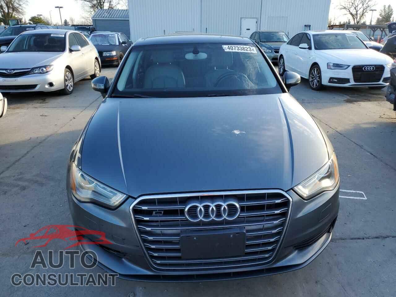 AUDI A3 2015 - WAUACGFF5F1019546