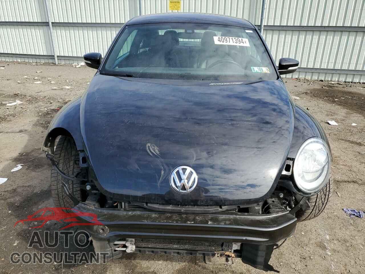 VOLKSWAGEN BEETLE 2017 - 3VWJ17AT0HM609761