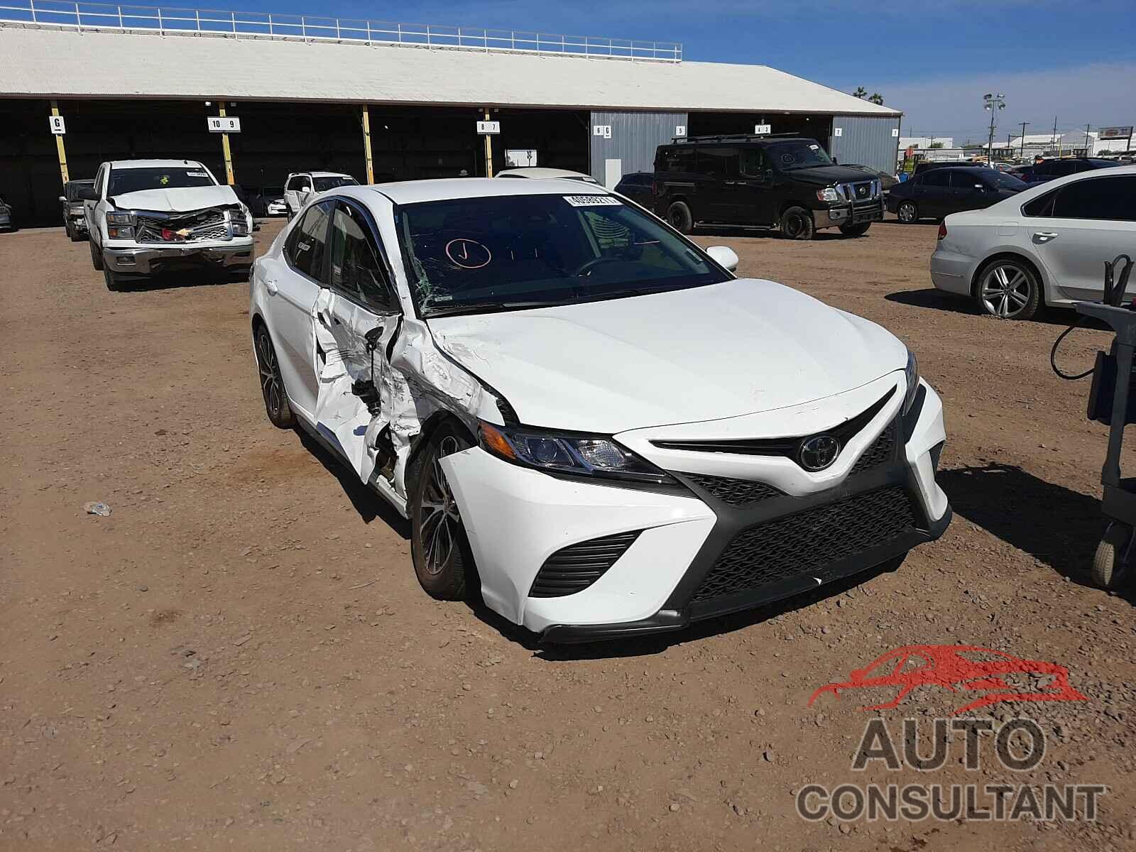 TOYOTA CAMRY 2020 - 4T1G11AK7LU971488