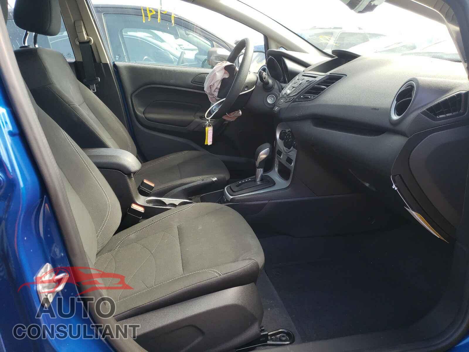 FORD FIESTA 2019 - 3FADP4EJ1KM139436