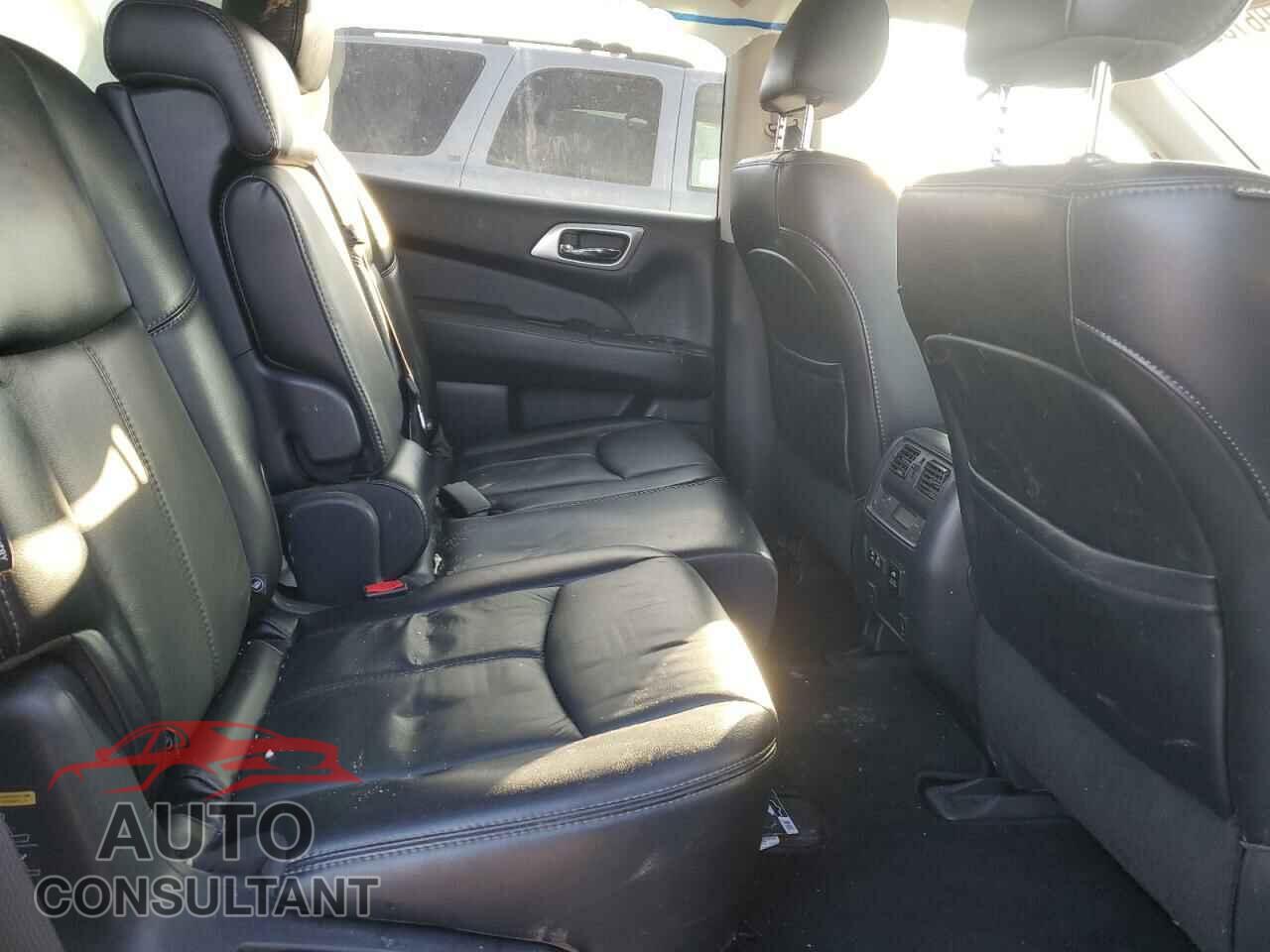 NISSAN PATHFINDER 2020 - 5N1DR2CM1LC606522