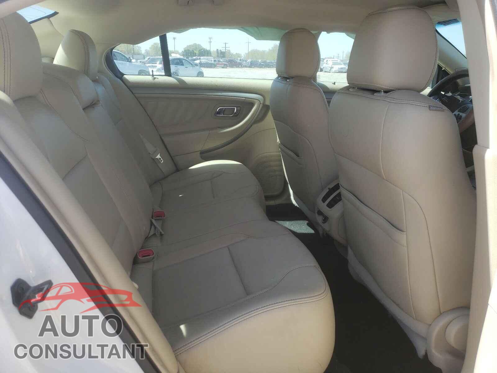 FORD TAURUS 2016 - 1FAHP2H88GG131978
