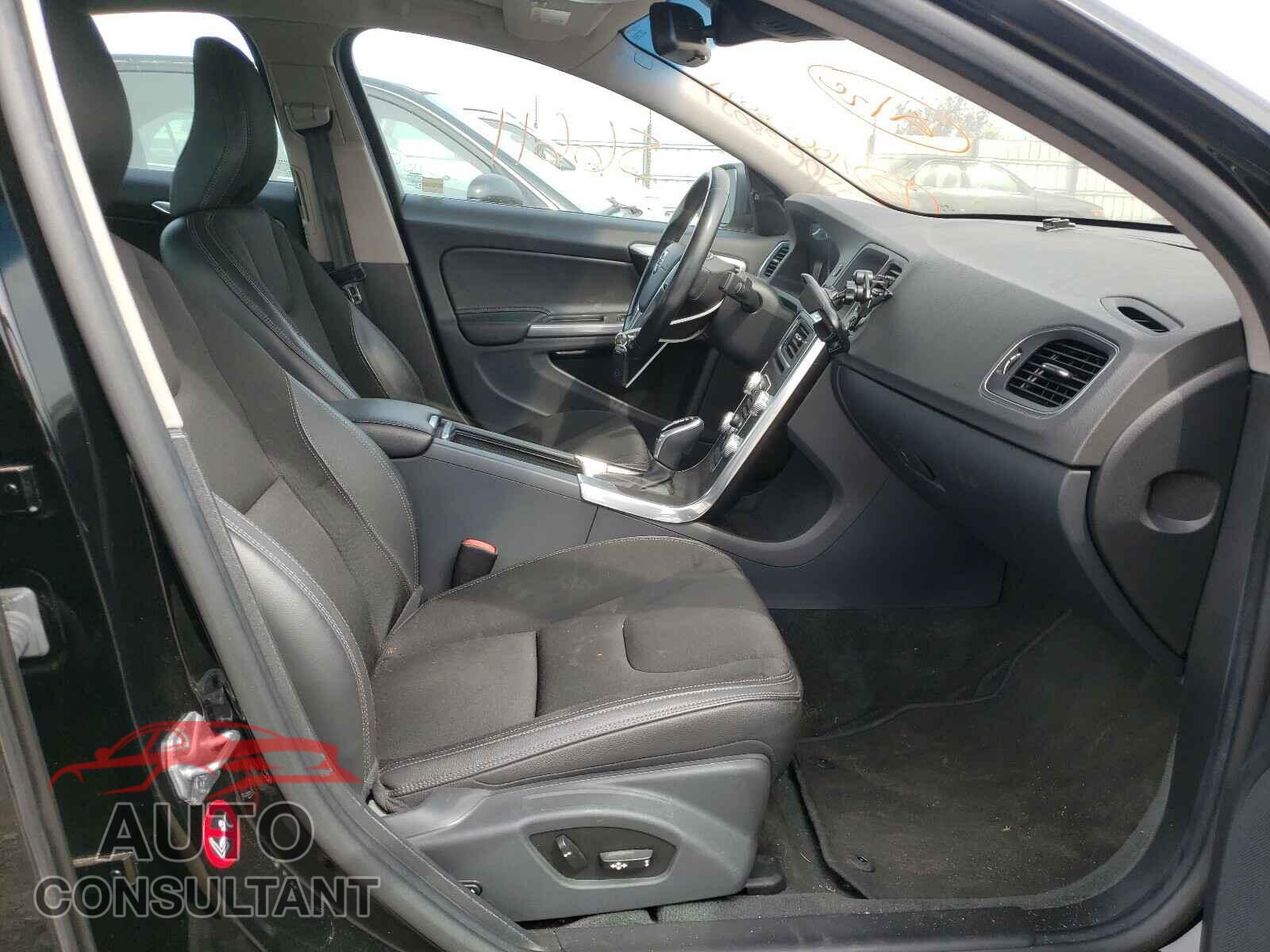 VOLVO S60 2016 - YV126MFJXG2391925
