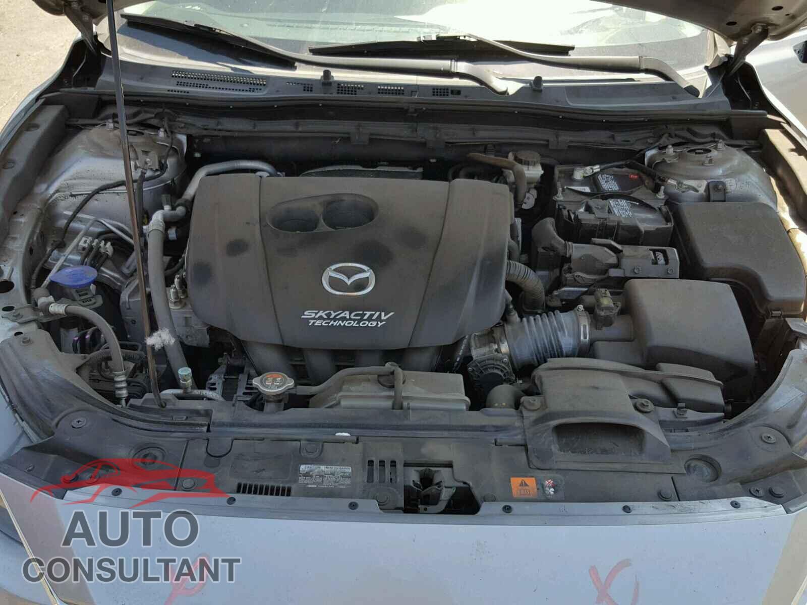MAZDA 3 2015 - 3MZBM1U71FM167948