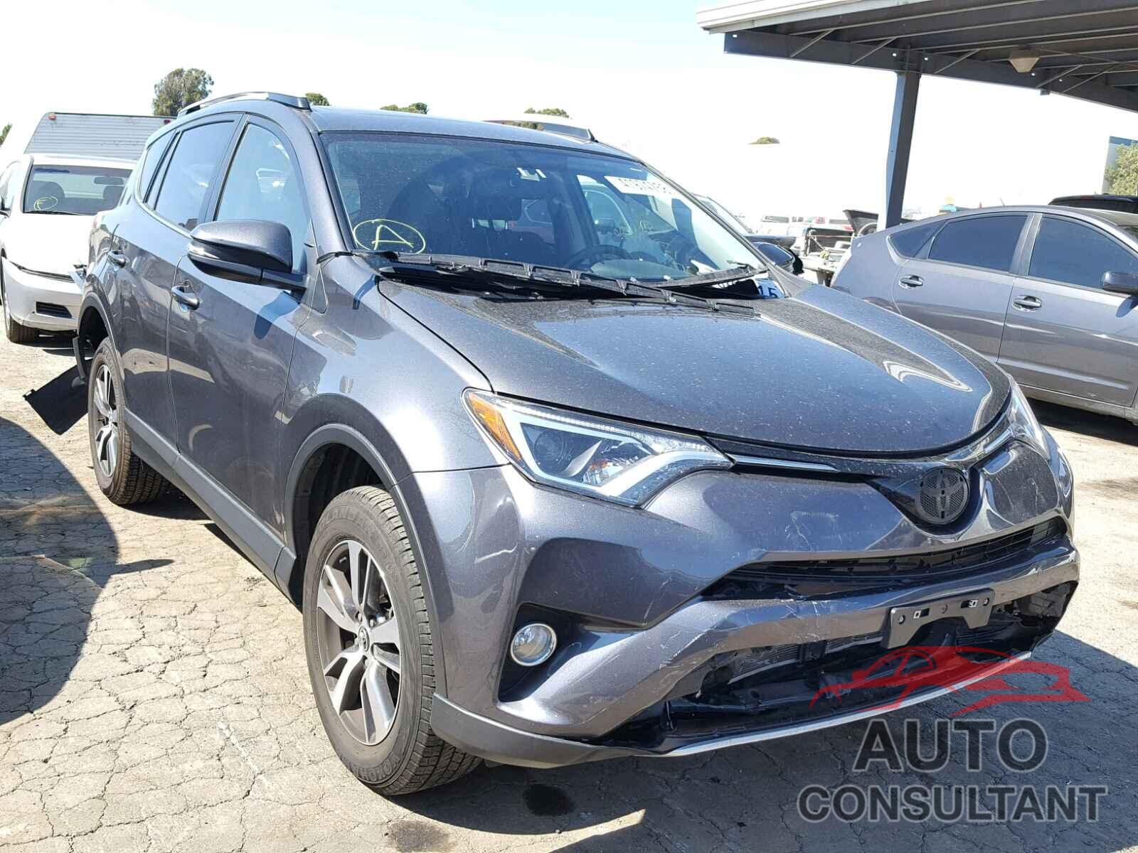 TOYOTA RAV4 XLE 2016 - JTMWFREV9GJ083322