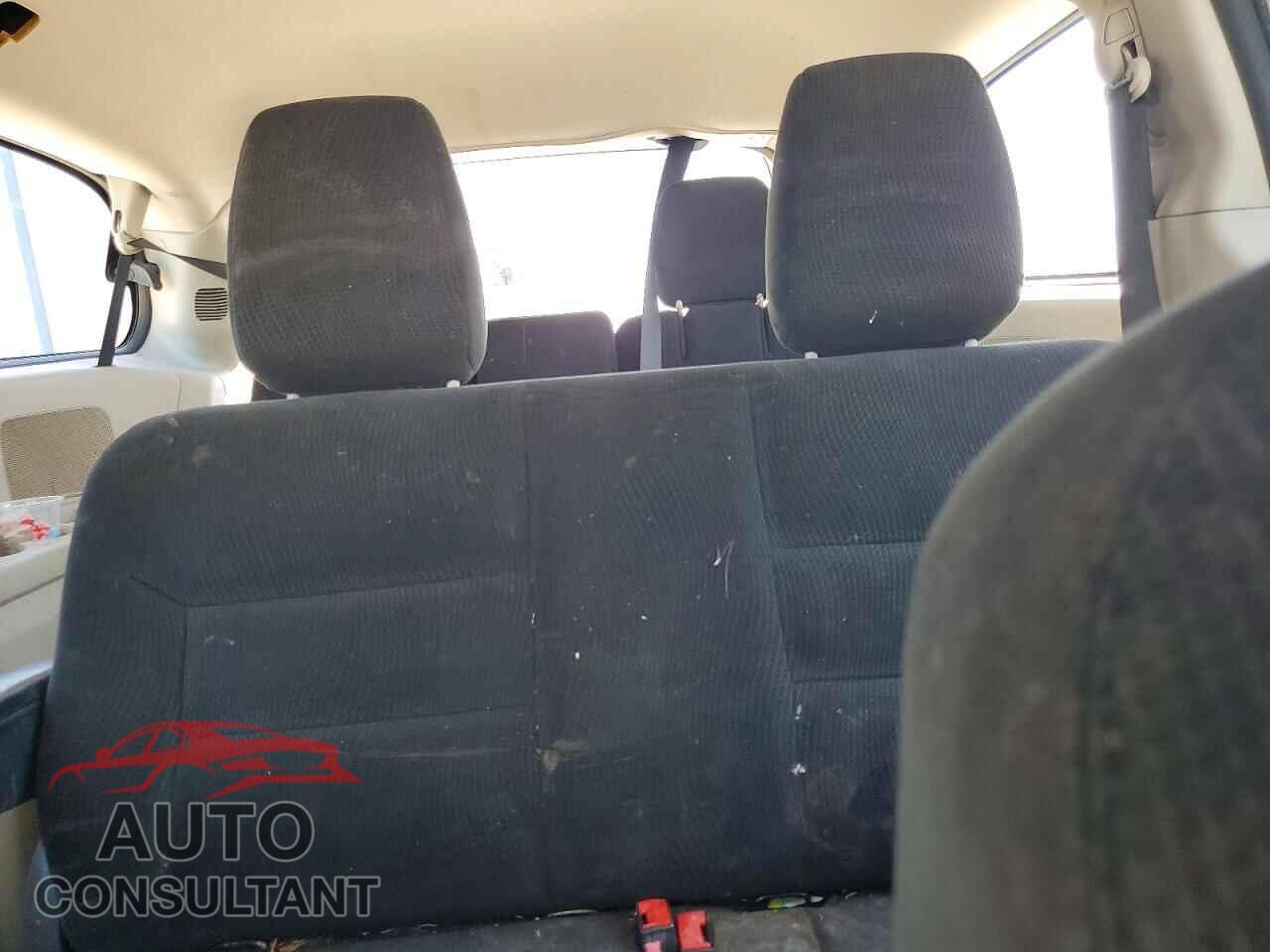 DODGE CARAVAN 2015 - 2C4RDGBG0FR643929