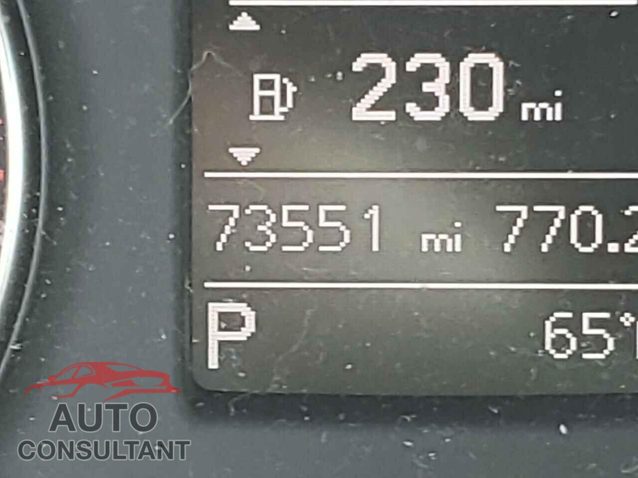AUDI Q3 2018 - WA1ECCFS6JR002317