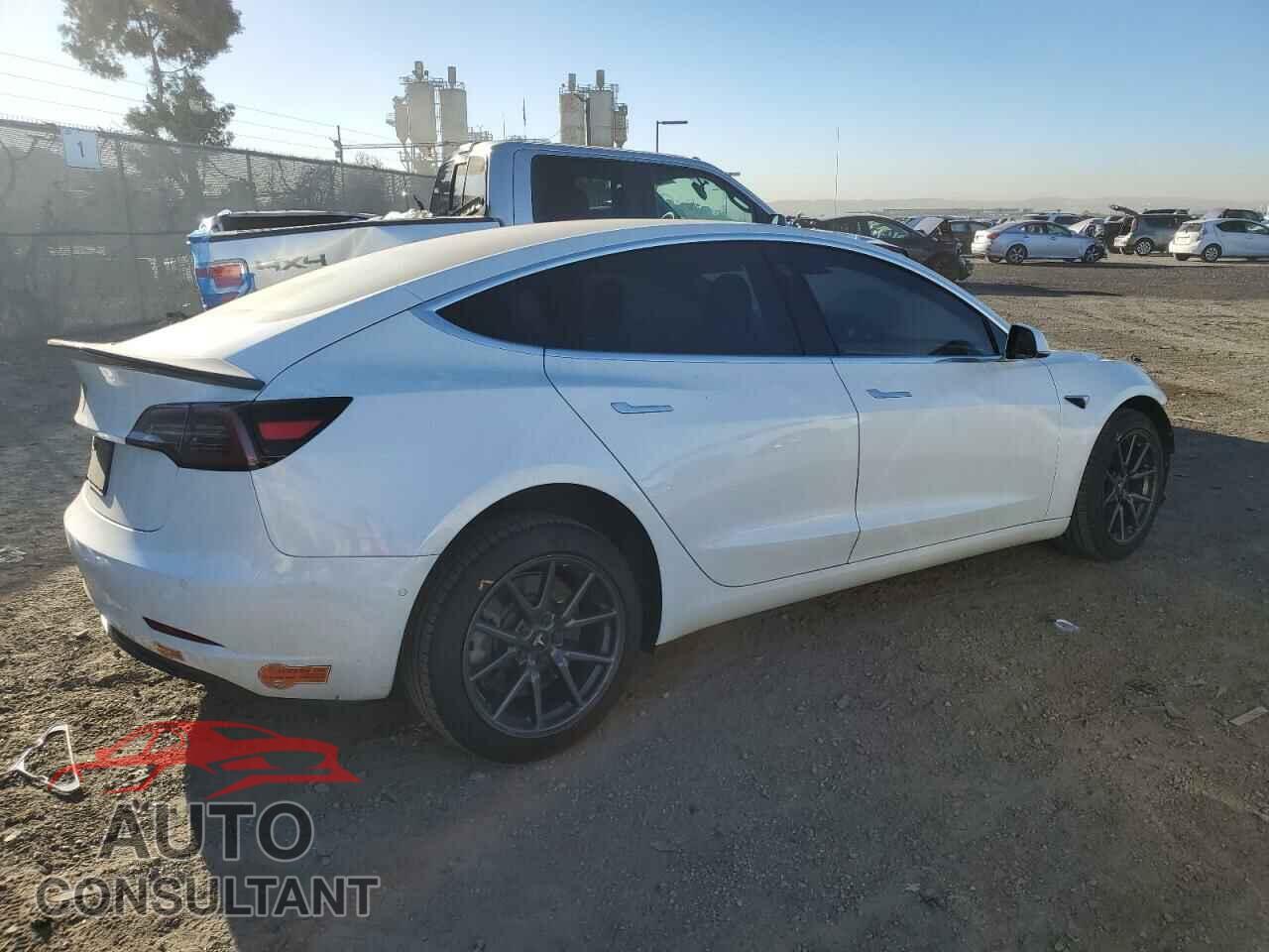 TESLA MODEL 3 2019 - 5YJ3E1EA6KF483472