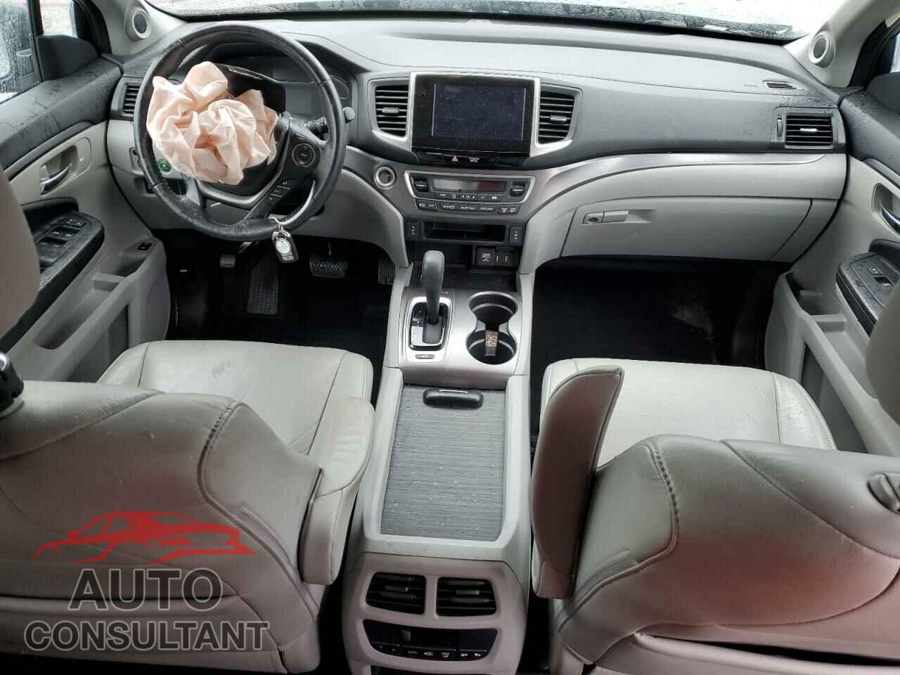HONDA PILOT 2018 - 5FNYF6H50JB025763
