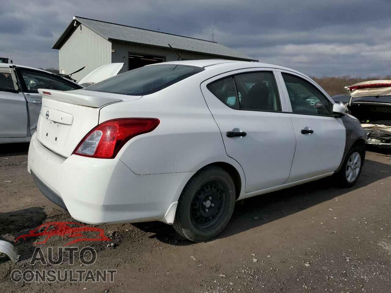 NISSAN VERSA 2017 - 3N1CN7APXHL844969
