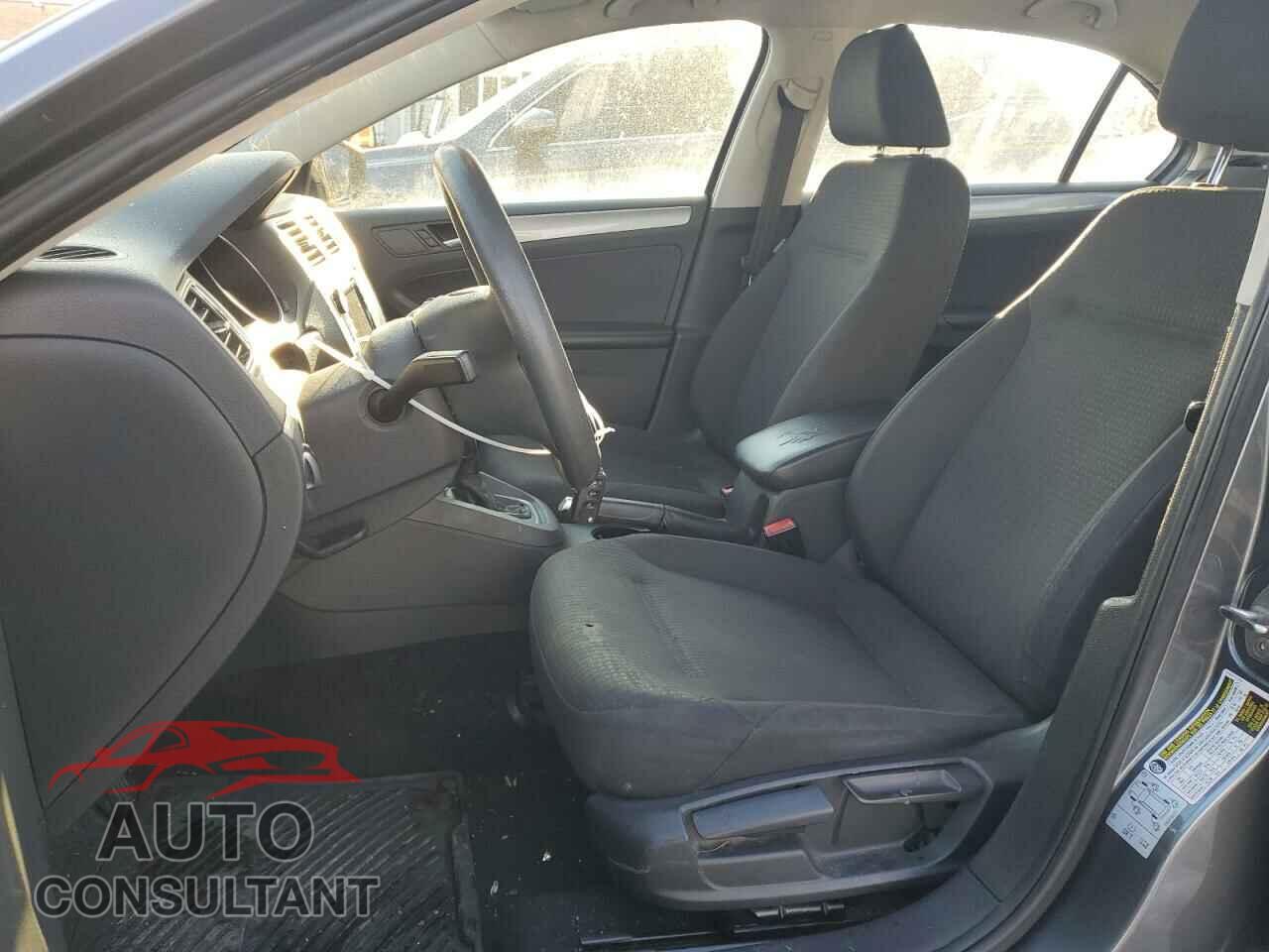 VOLKSWAGEN JETTA 2016 - 3VWD67AJ3GM384487